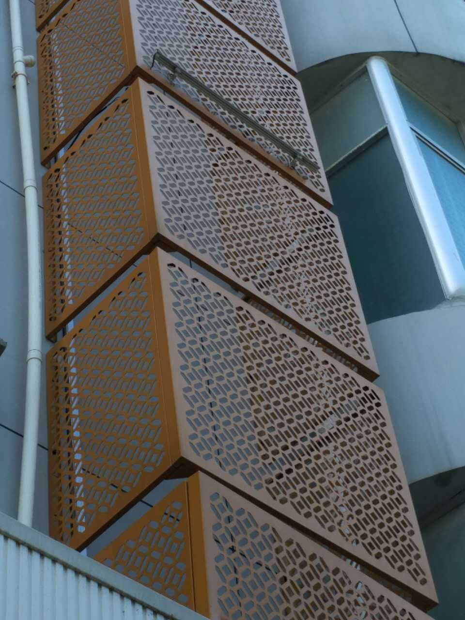 src=http___cbu01